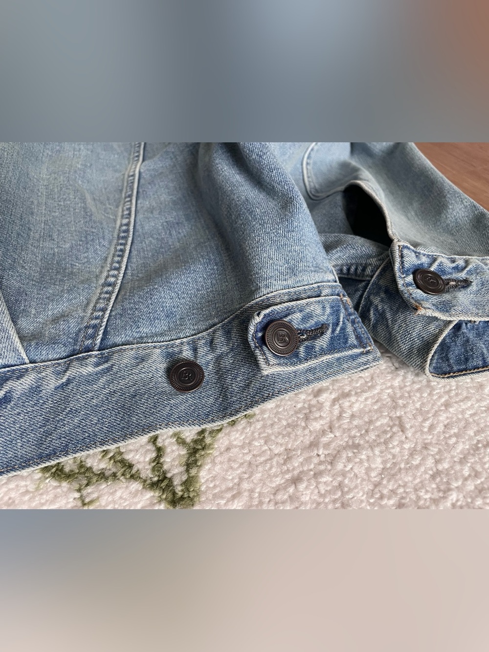 Banana Republic Trucker Jacket - Picture 8 of 14